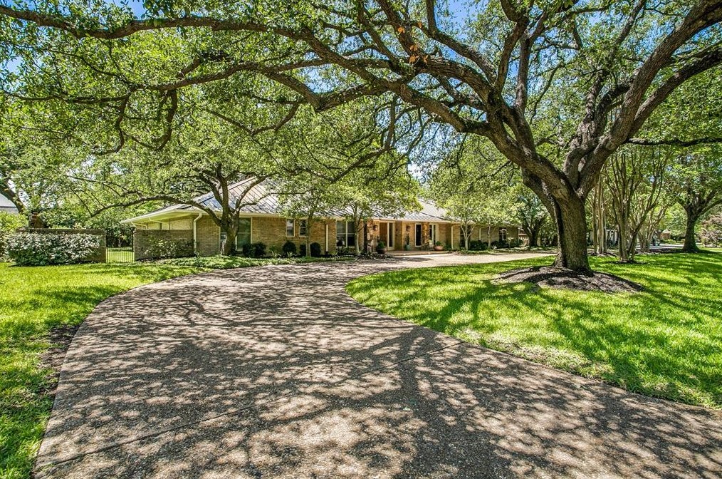 5230 Pebblebrook Dr, Dallas, TX 75229-5503