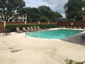 5817 Sandhurst Ln, Dallas, TX 75206-4911