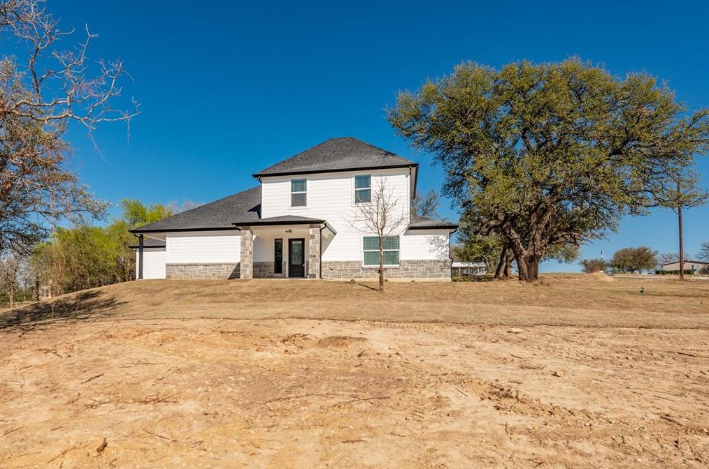 117 Rock Salt Dr, Springtown, TX 76082-3968