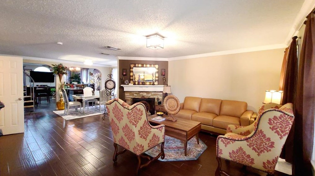 6810 Petty Ln, Dallas, TX 75217-1289