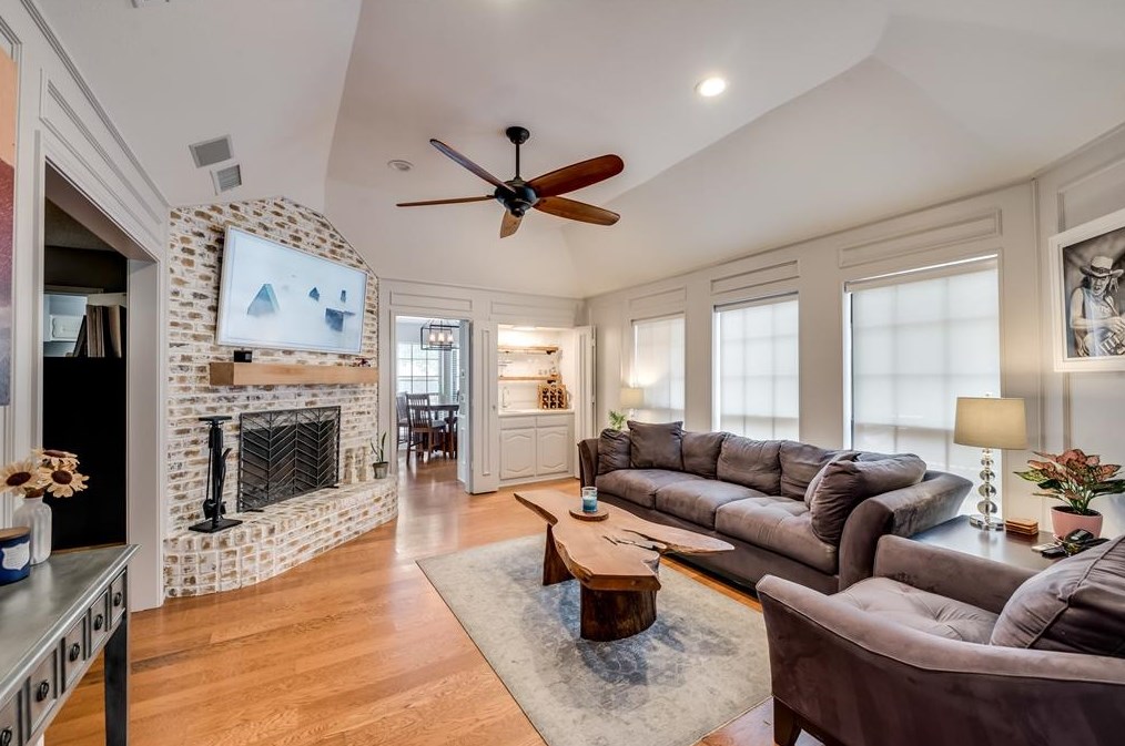 1928 Country Club Dr, Plano TX  75074-3633 exterior