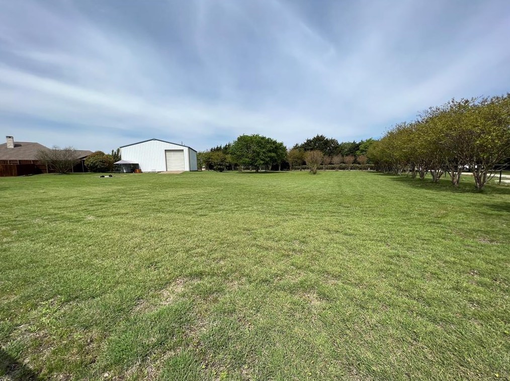 1001 Lariat Cir, Oak Leaf TX  75154-5803 exterior