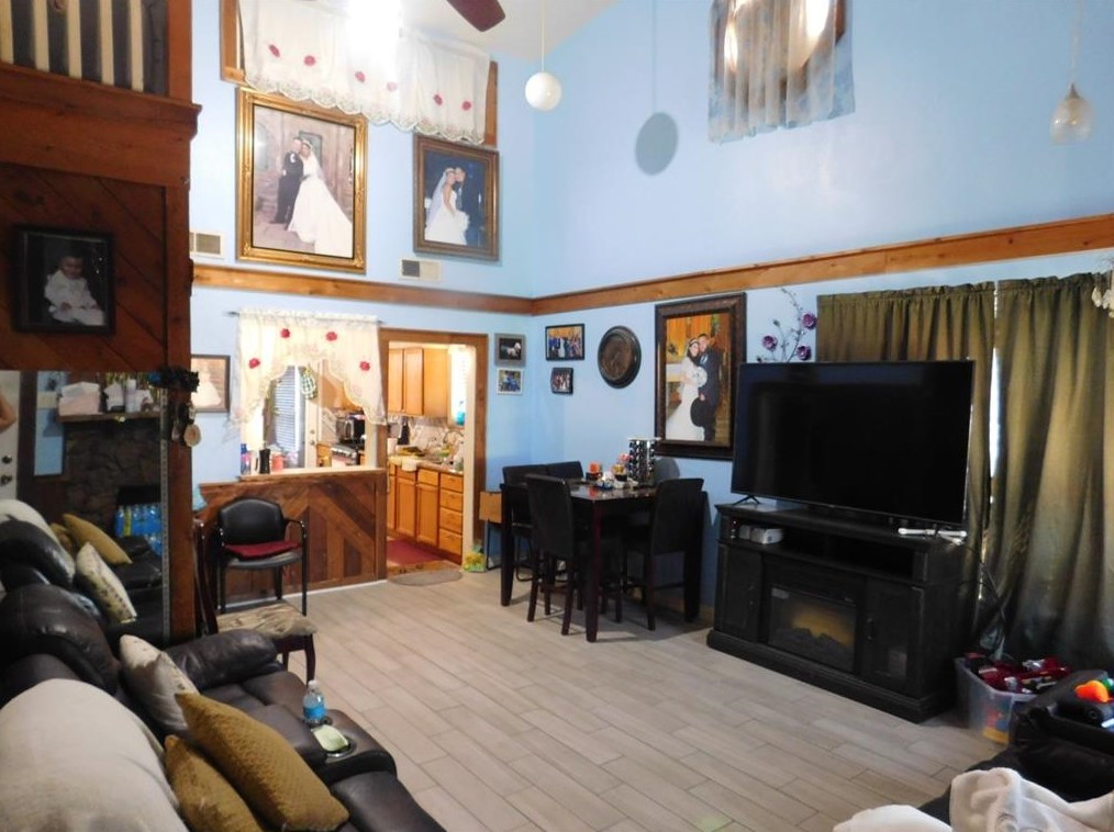 1218 Wilbur St, Dallas TX 75224-1613 exterior