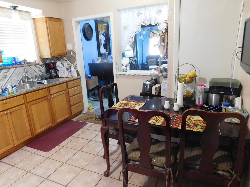 1218 Wilbur St, Dallas TX 75224-1613 exterior