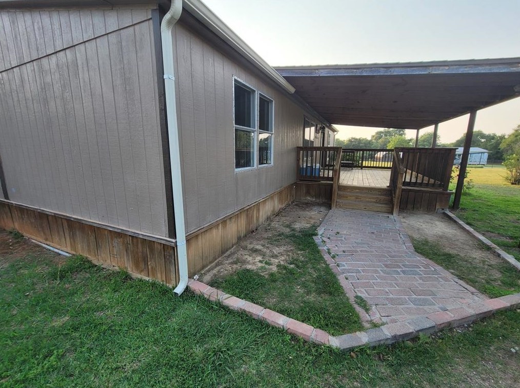 1012 Mustang Ct, Springtown, TX 76082-6962