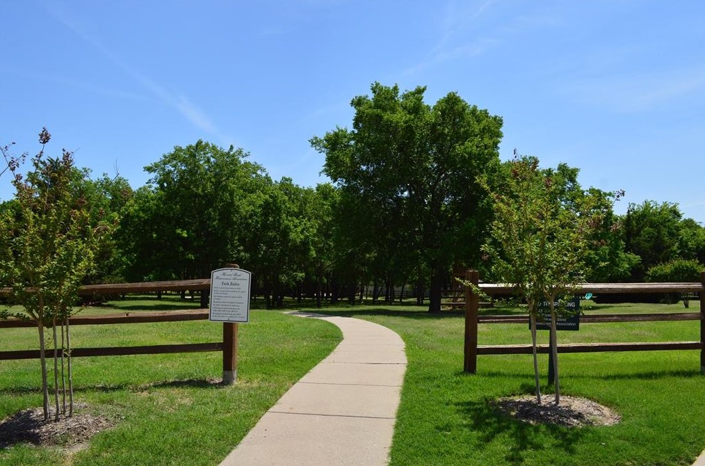 6804 Dove Tail Dr, Mckinney TX  75070-2013 exterior