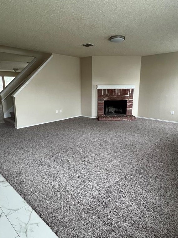 8204 Clear River Ln, Denton, TX 76210