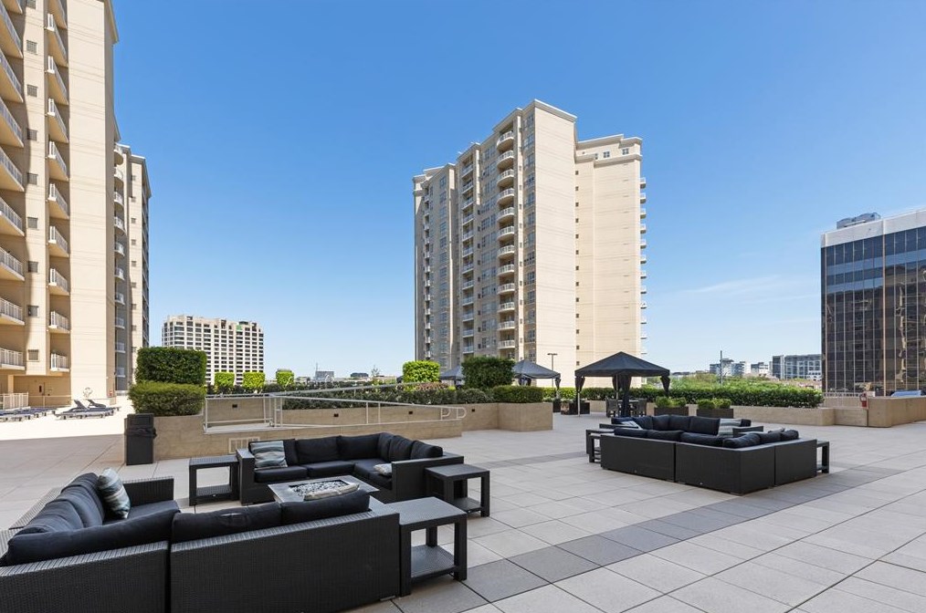 3225 Turtle Creek Blvd, Dallas TX  75219-5407 exterior