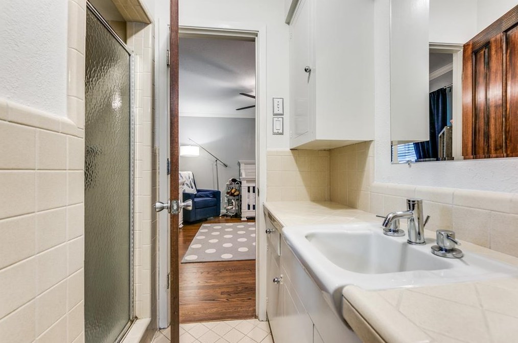 3638 Princess Ln, Dallas TX  75229-5233 exterior