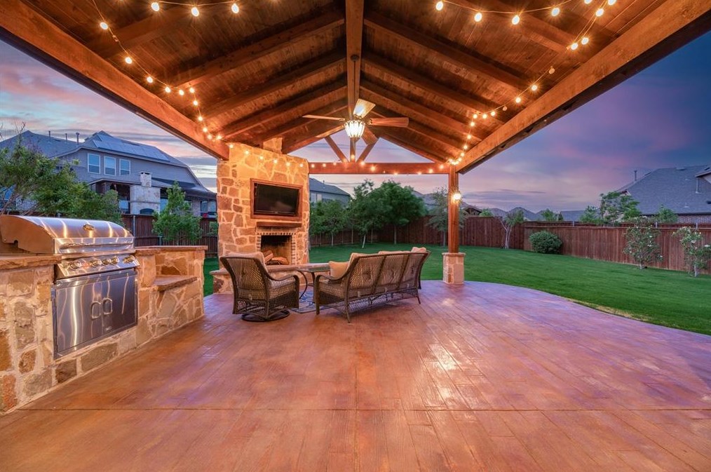 2809 Marrickville Dr, Roanoke, TX 76262-1200