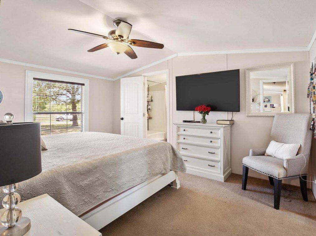 130 Gloria Dr, Springtown TX 76082-6023 exterior