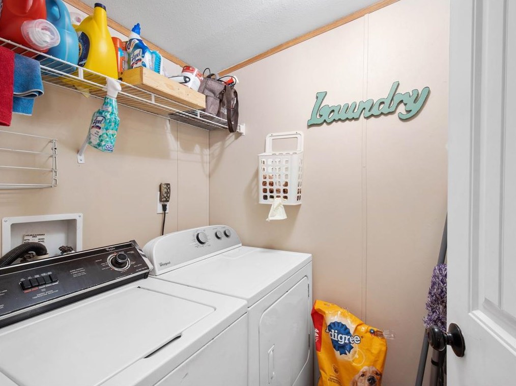 130 Gloria Dr, Springtown TX 76082-6023 exterior