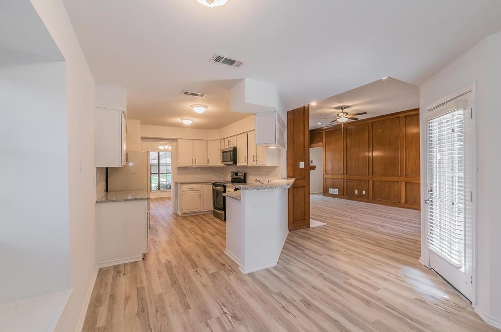 1602 Palisades Dr, Carrollton TX 75007-5043 exterior