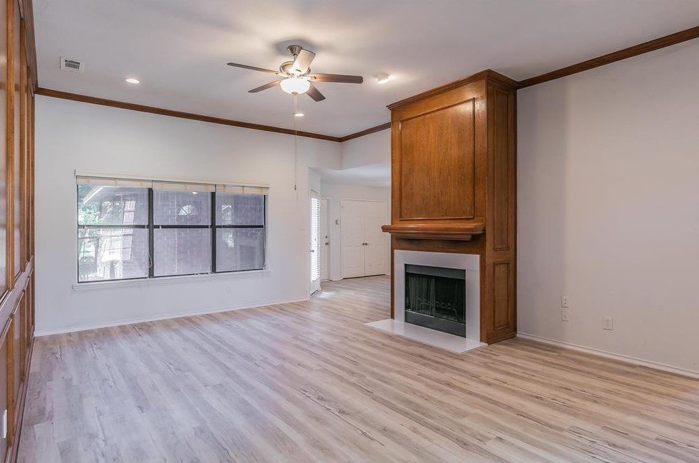 1602 Palisades Dr, Carrollton TX 75007-5043 exterior