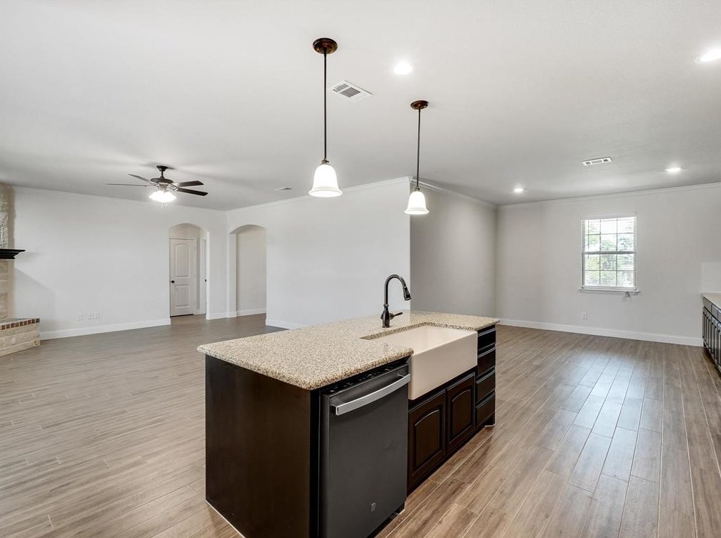 332 Sanger Dr, Springtown TX 76082-5733 exterior