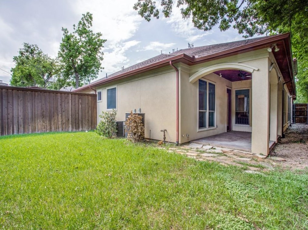 5436 Longview St, Dallas TX 75206-5606 exterior