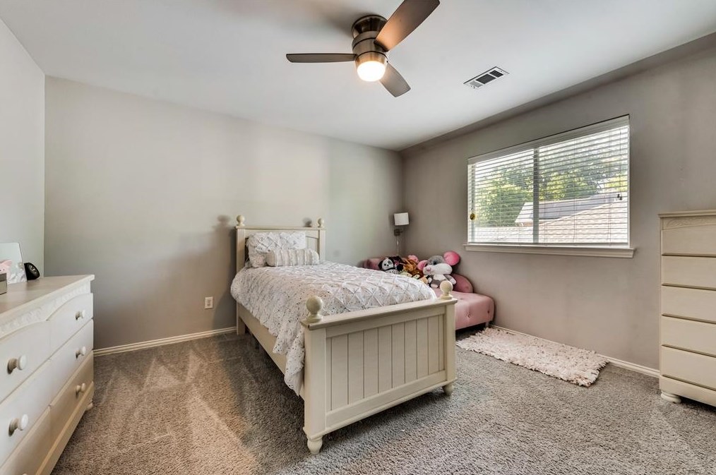 2008 Pinenut Dr, Mesquite TX 75181-2929 exterior