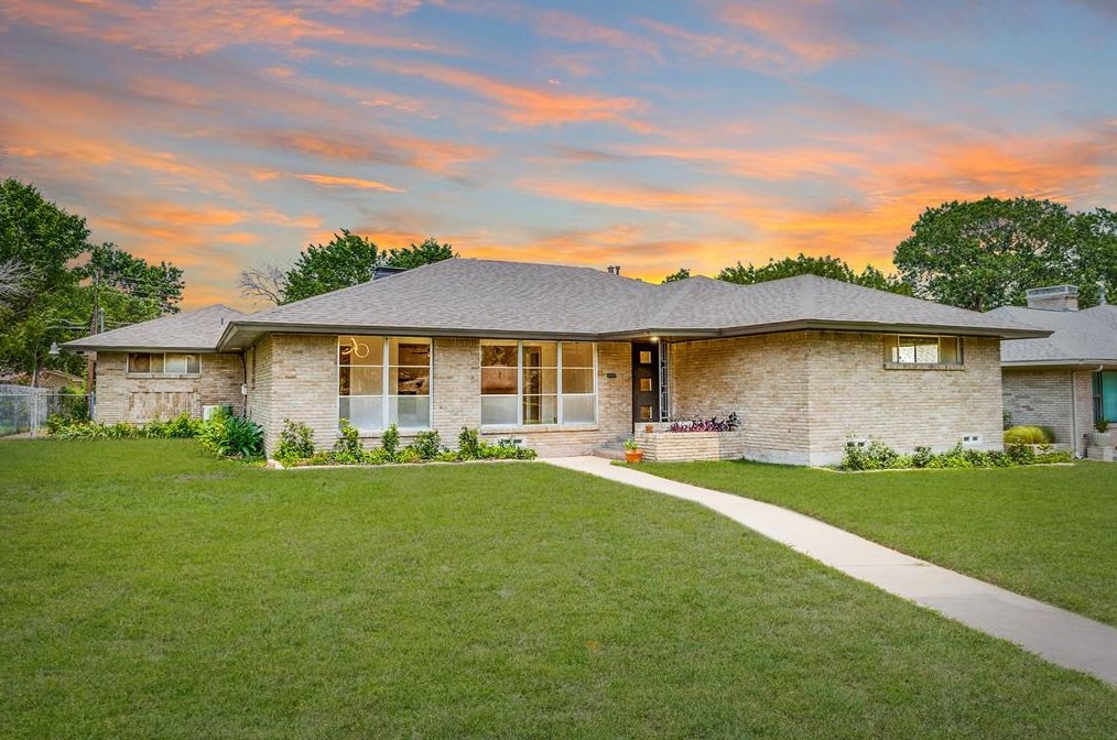 1005 Misty Glen Ln, Dallas TX  75232-1611 exterior