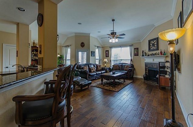 2905 Holly Ln, St Paul, TX 75098