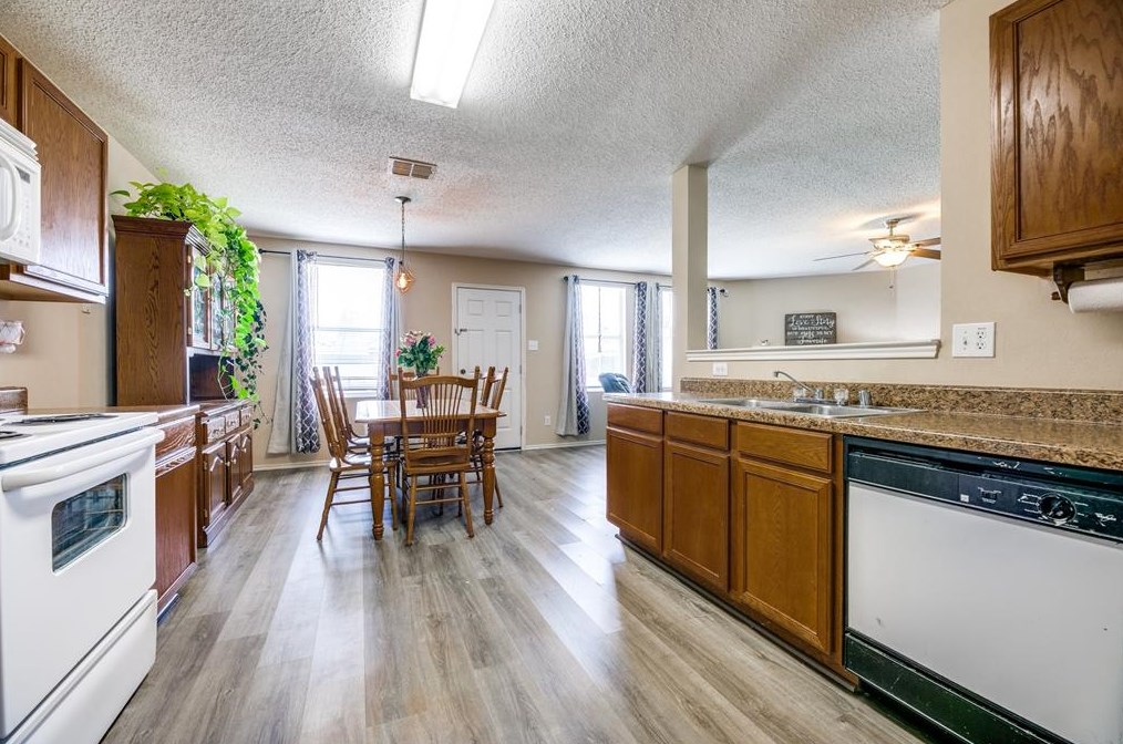 1304 Dawson Way, Mesquite TX 75181-2693 exterior