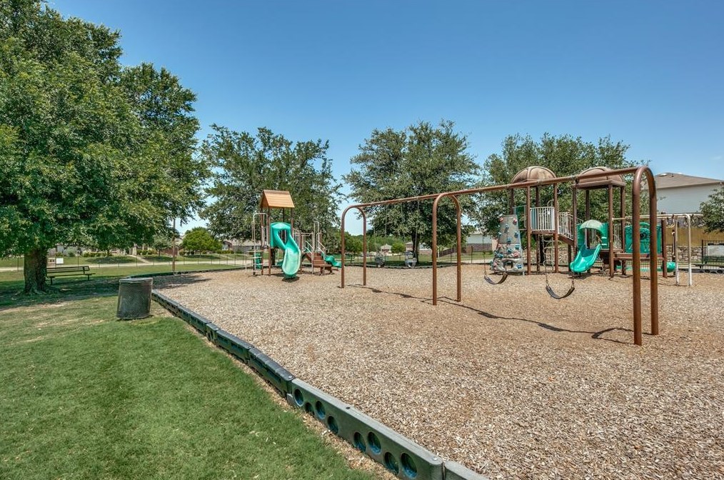 1304 Dawson Way, Mesquite TX 75181-2693 exterior