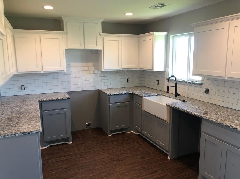 607 Water St, Whitesboro, TX 76273-2016