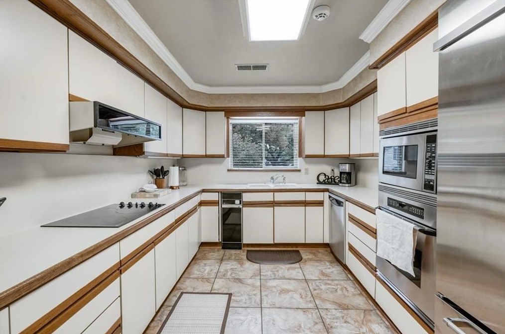 13421 Tangleridge Ln, Dallas TX exterior