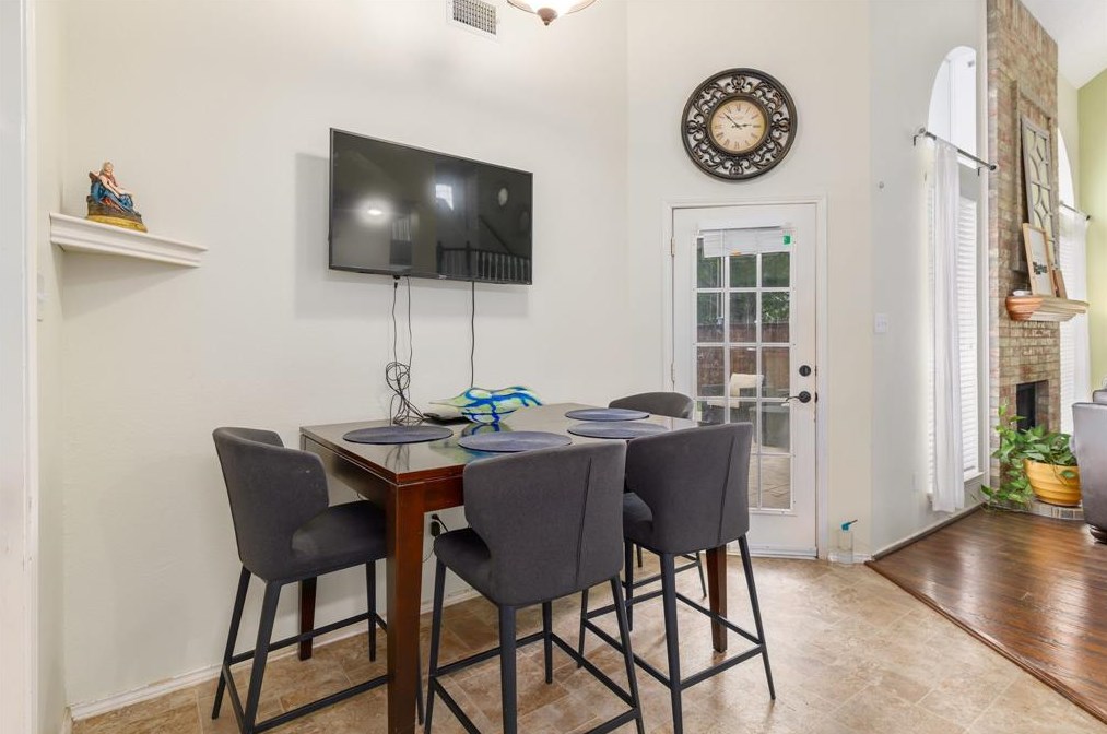 1624 Ariel Dr, Mesquite TX 75181-1776 exterior