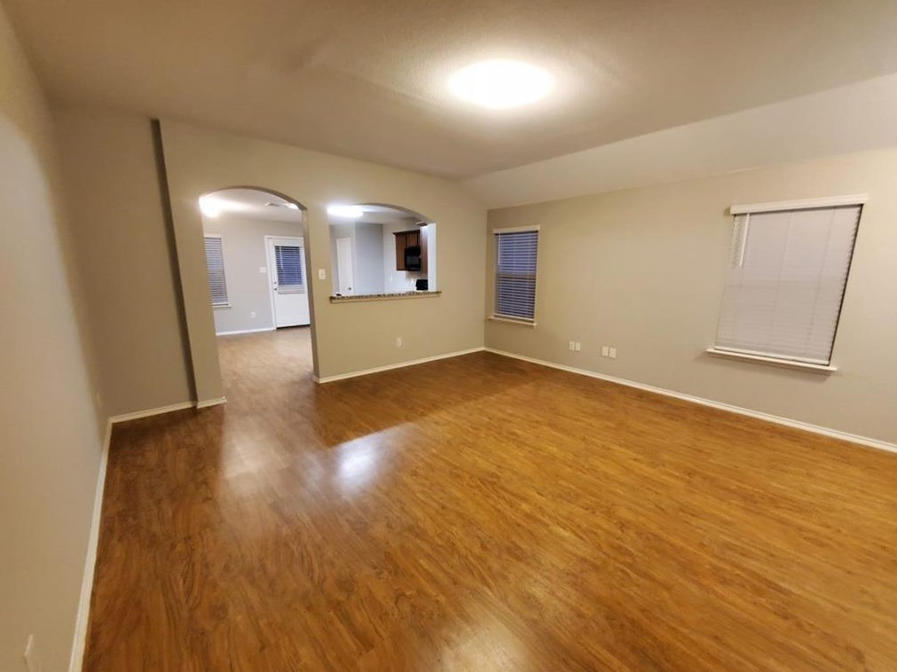 1703 Eagle River Trail, Lancaster, TX 75146