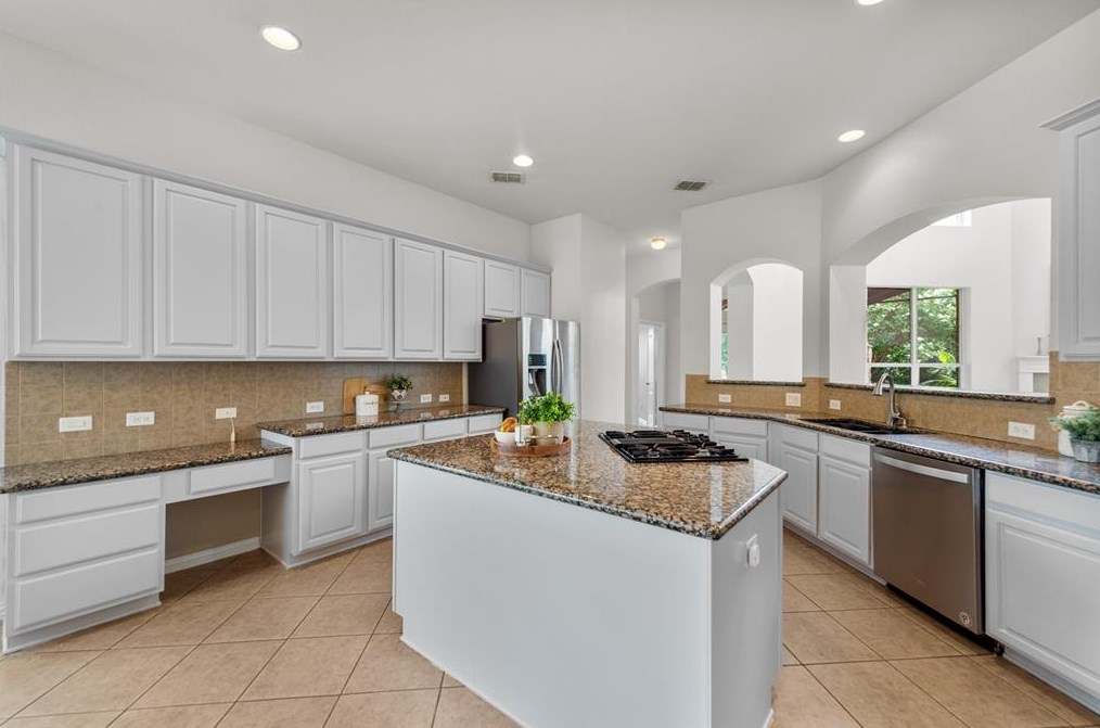 1411 Chase Oaks Dr, Keller TX 76248-7210 exterior