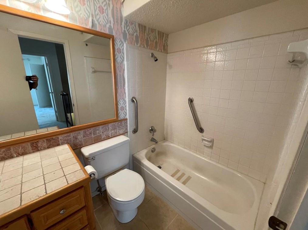 2660 Via Blanca, Carrollton TX 75006-4654 exterior