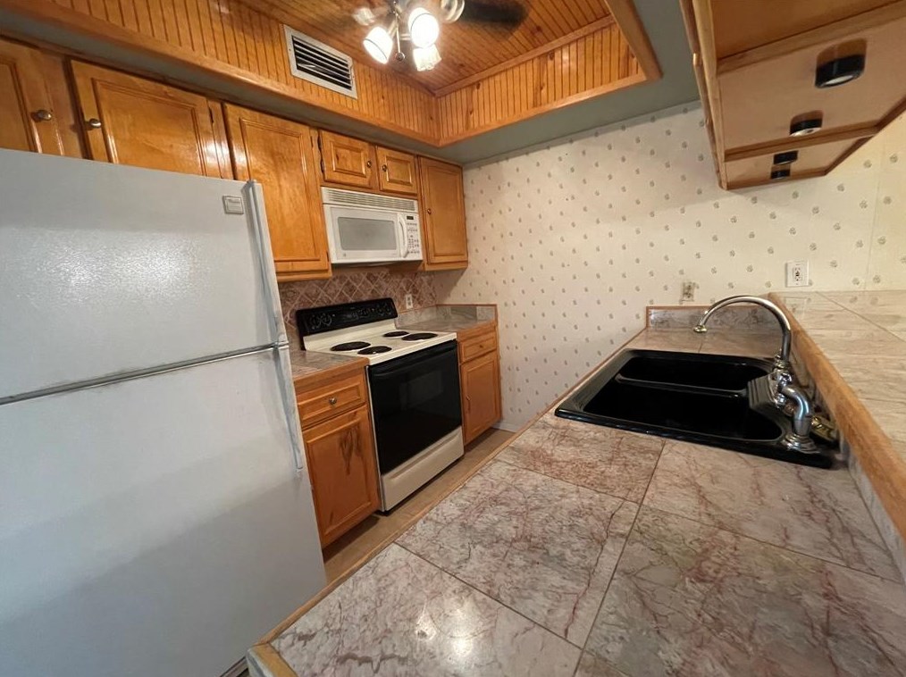 2660 Via Blanca, Carrollton TX 75006-4654 exterior