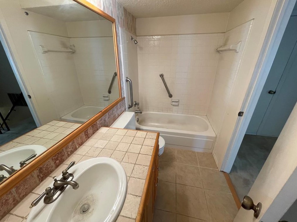 2660 Via Blanca, Carrollton TX 75006-4654 exterior