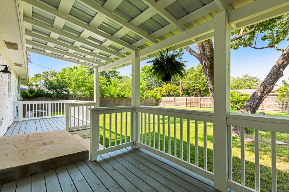3705 Skyline Dr, Rowlett, TX 75088-5138