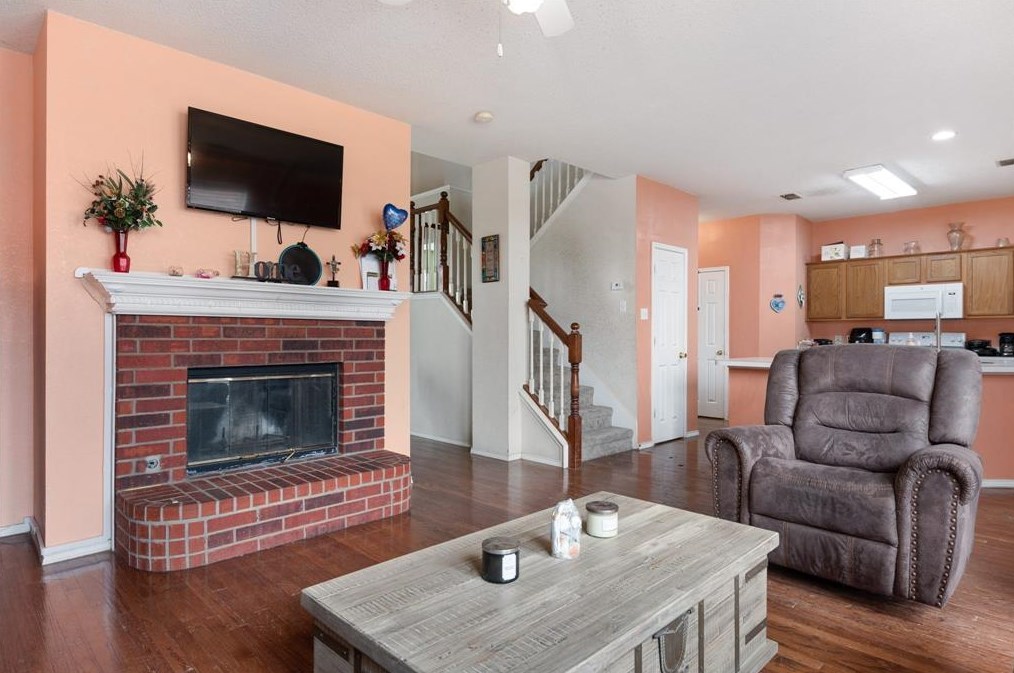 3329 Strm Side Ct, Mesquite TX 75181-4294 exterior