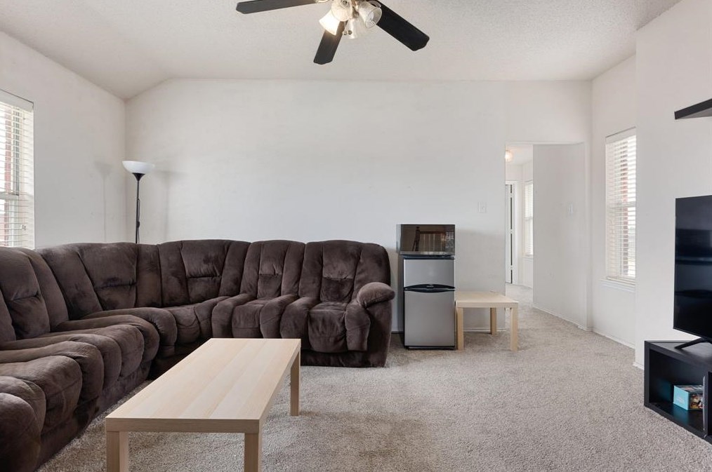 3329 Strm Side Ct, Mesquite TX 75181-4294 exterior