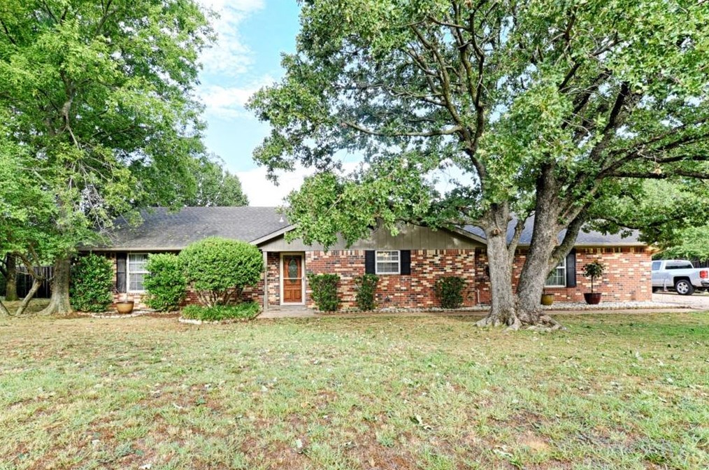 1101 Hillside Dr, Keller, TX 76248-4020