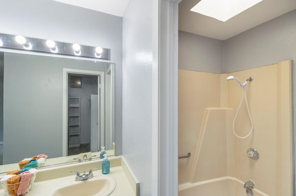 1419 Butterfield Dr, Mesquite TX 75150-6002 exterior