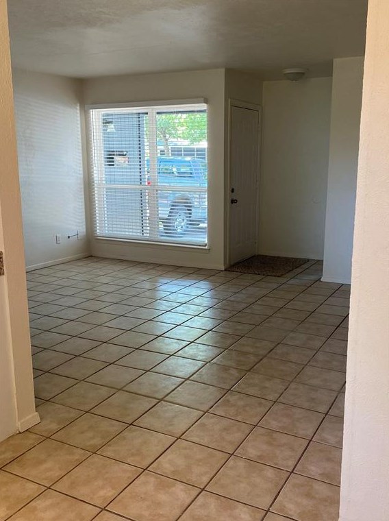 3510 Pacesetter Dr, Dallas, TX 75241