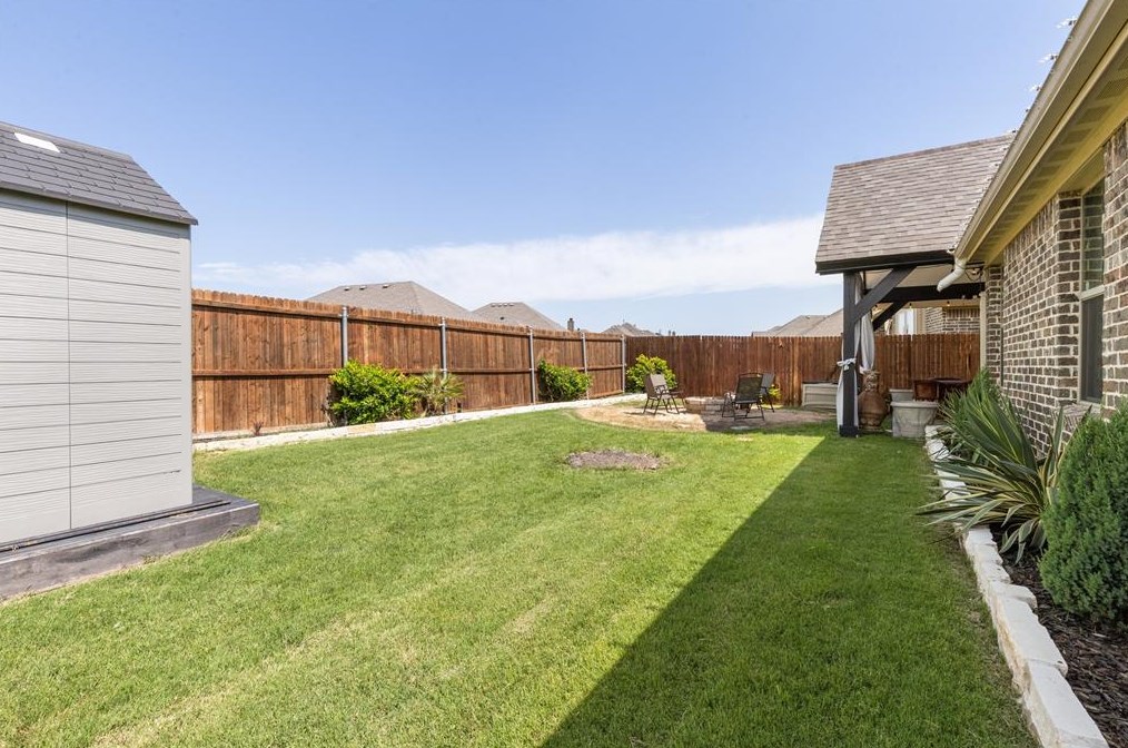 4301 Cherry Ln, Mckinney TX  75454 exterior