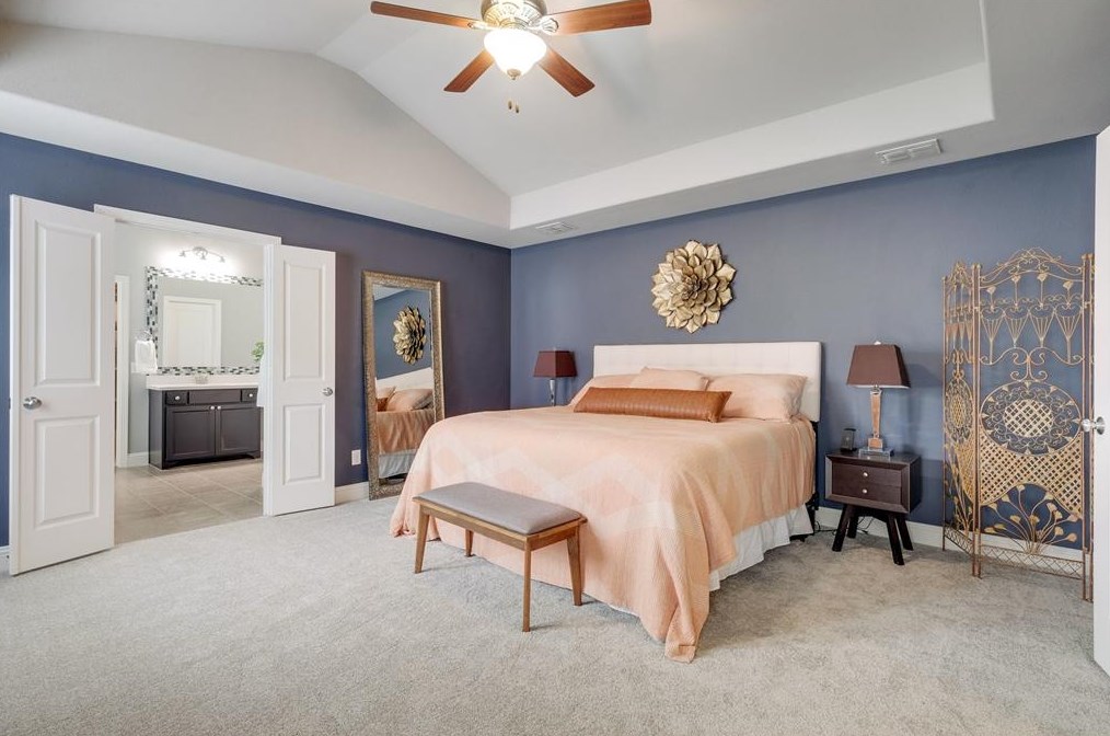 2225 Longwood Dr, Carrollton TX 75010-4911 exterior