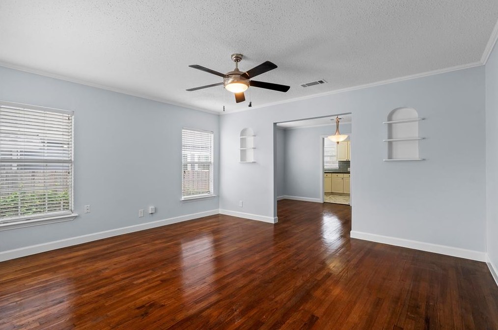 2507 Gilford St, Dallas, TX 75235