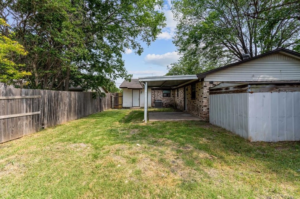 3619 Emerald Dr, Mesquite TX 75150-2529 exterior