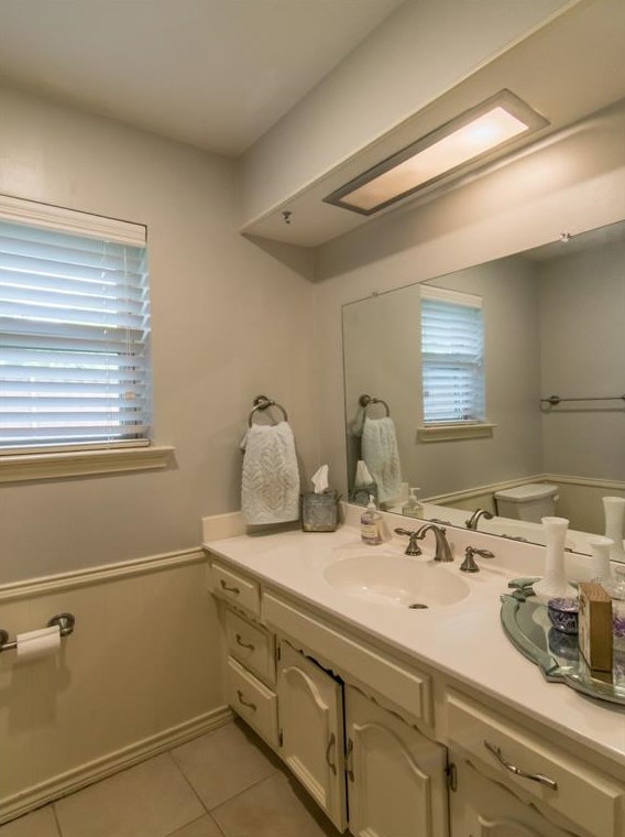 6801 Ledyard Dr, Dallas TX  75248-2210 exterior