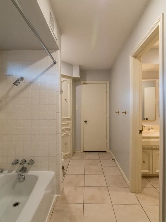 6801 Ledyard Dr, Dallas TX  75248-2210 exterior