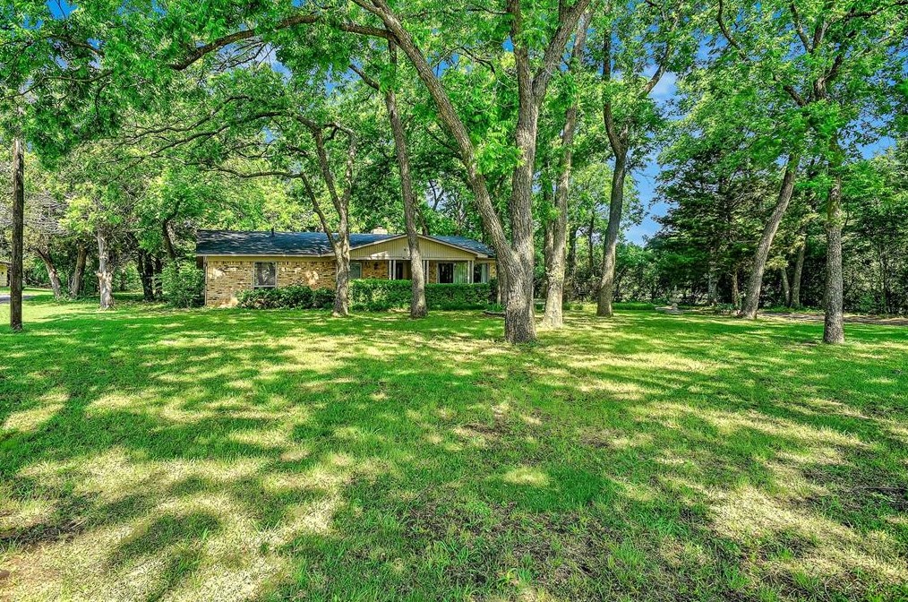 428 Ridgeview Rd, Sherman, TX 75092-7737