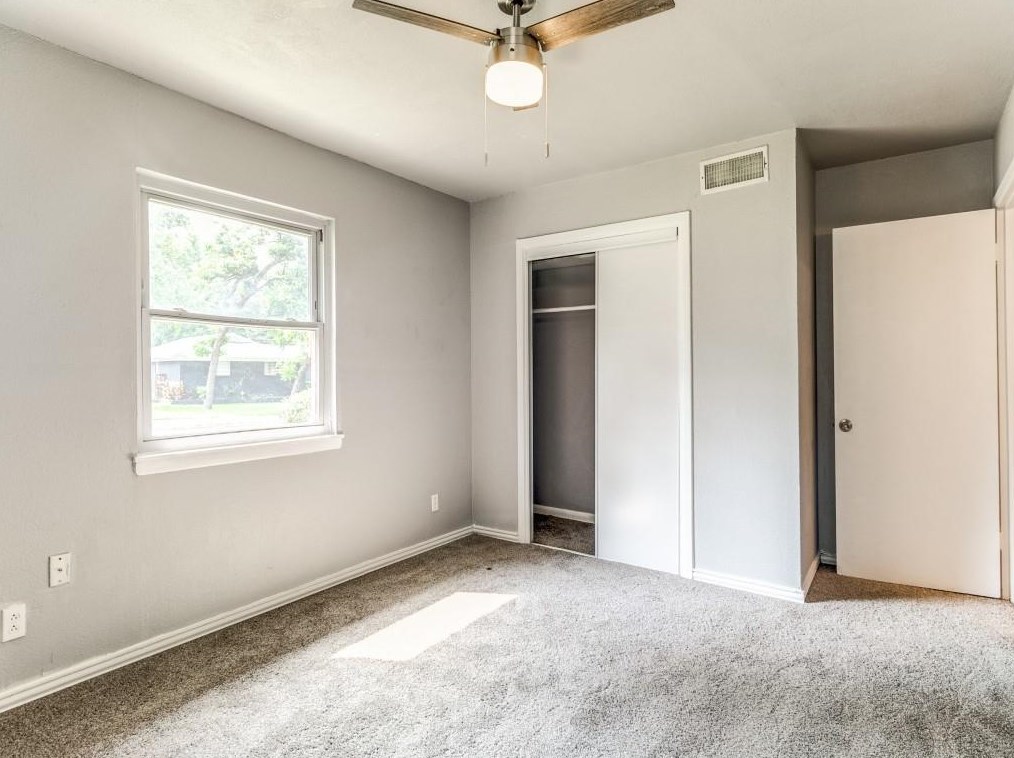 1560 Serenade Ln, Dallas TX 75241-2122 exterior