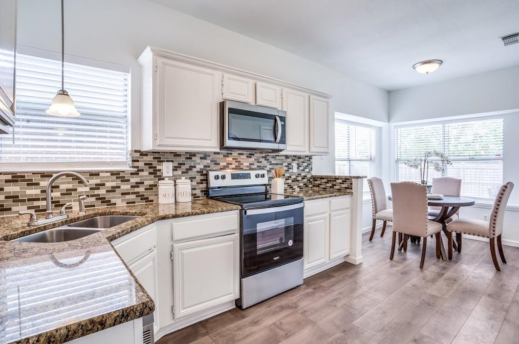 1433 Savannah St, Mesquite TX 75149-8715 exterior