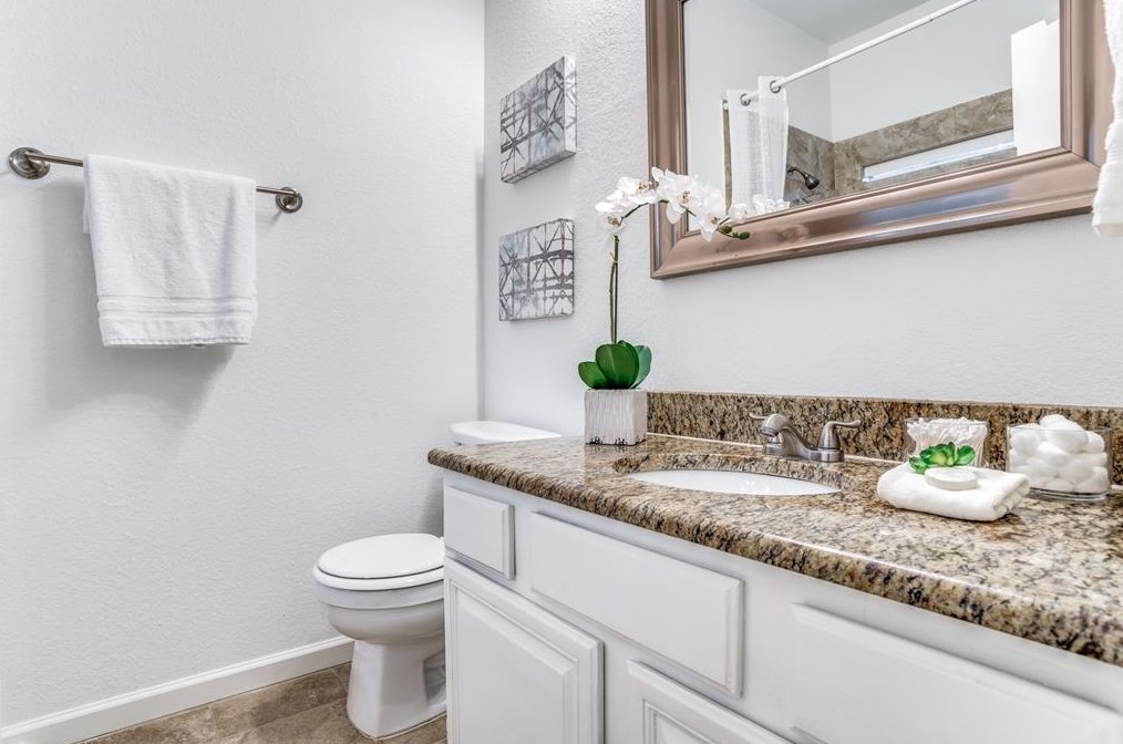 1433 Savannah St, Mesquite TX 75149-8715 exterior