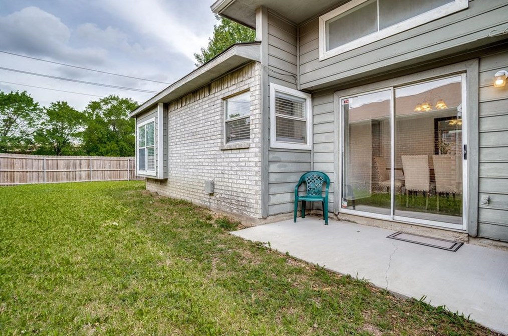 1433 Savannah St, Mesquite TX 75149-8715 exterior